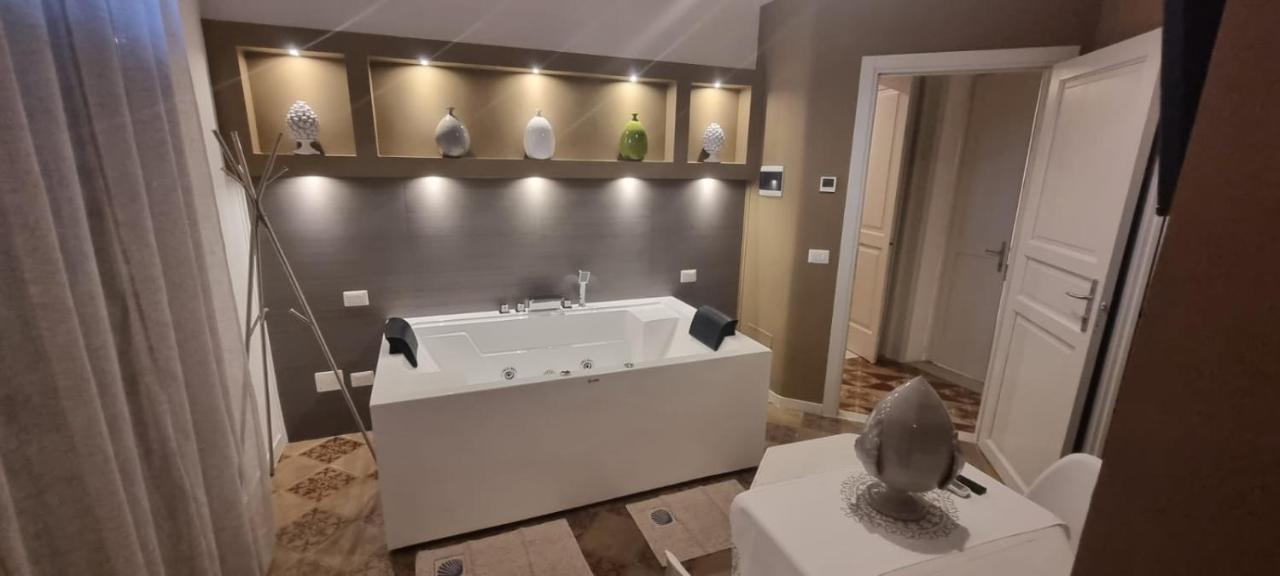 Reluxe Private Wellness Panzió Lecce Kültér fotó