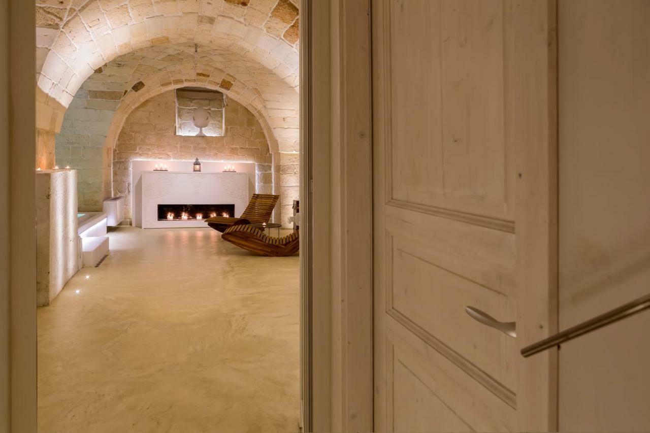 Reluxe Private Wellness Panzió Lecce Kültér fotó